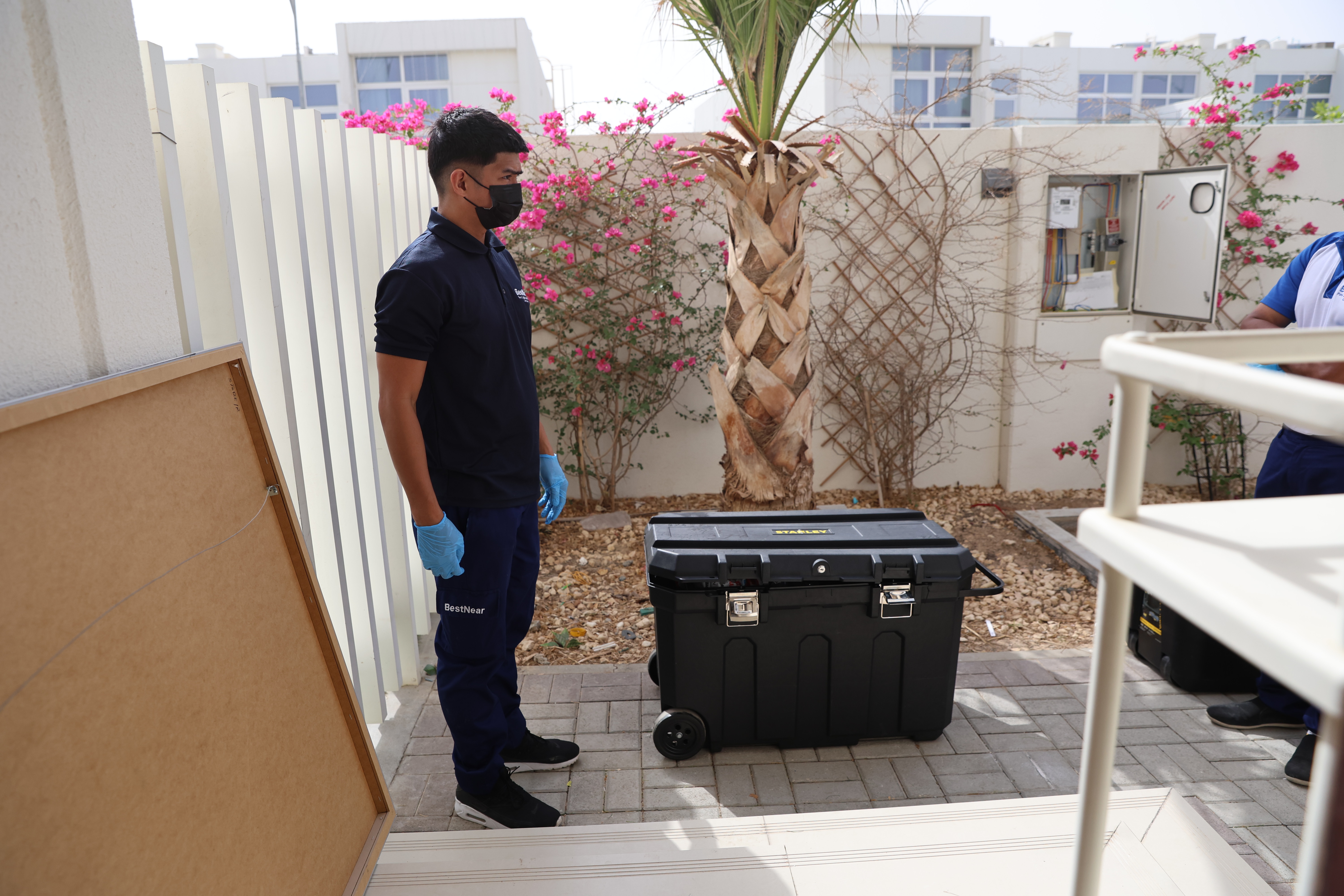 BestNear professional cleaning team